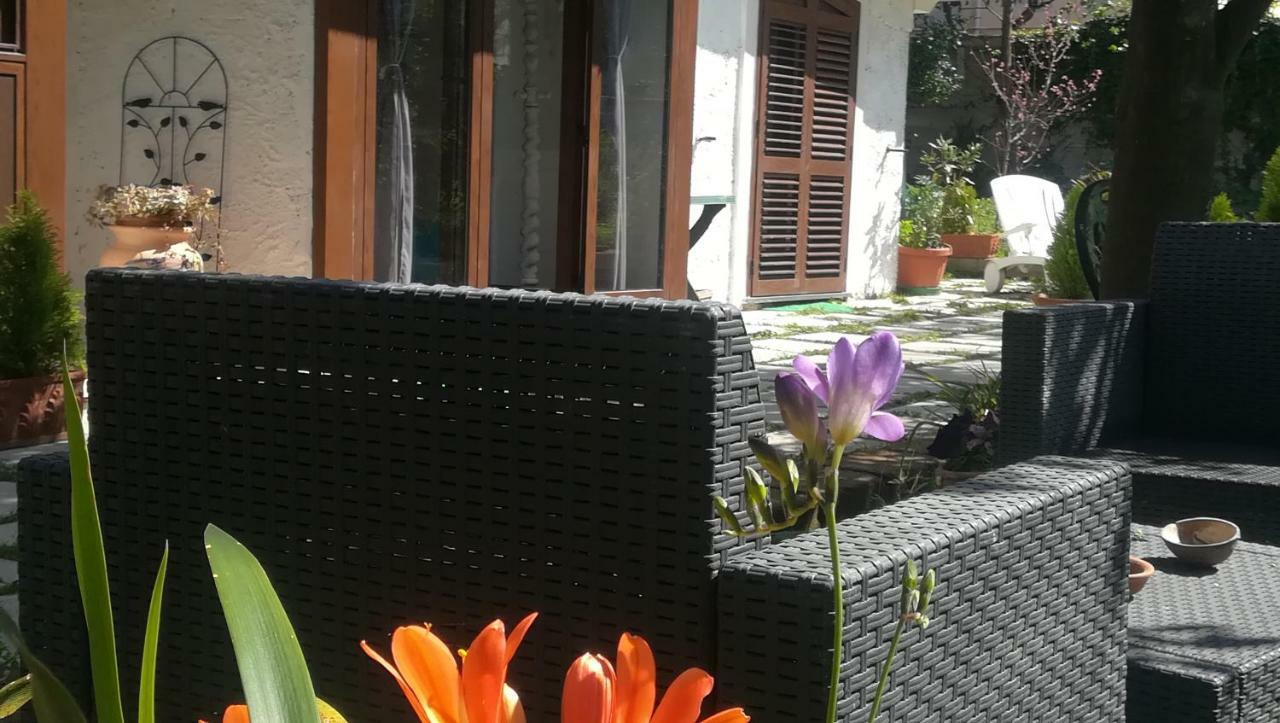 梅塔Villino L'Aranceto Sorrentino住宿加早餐旅馆 外观 照片