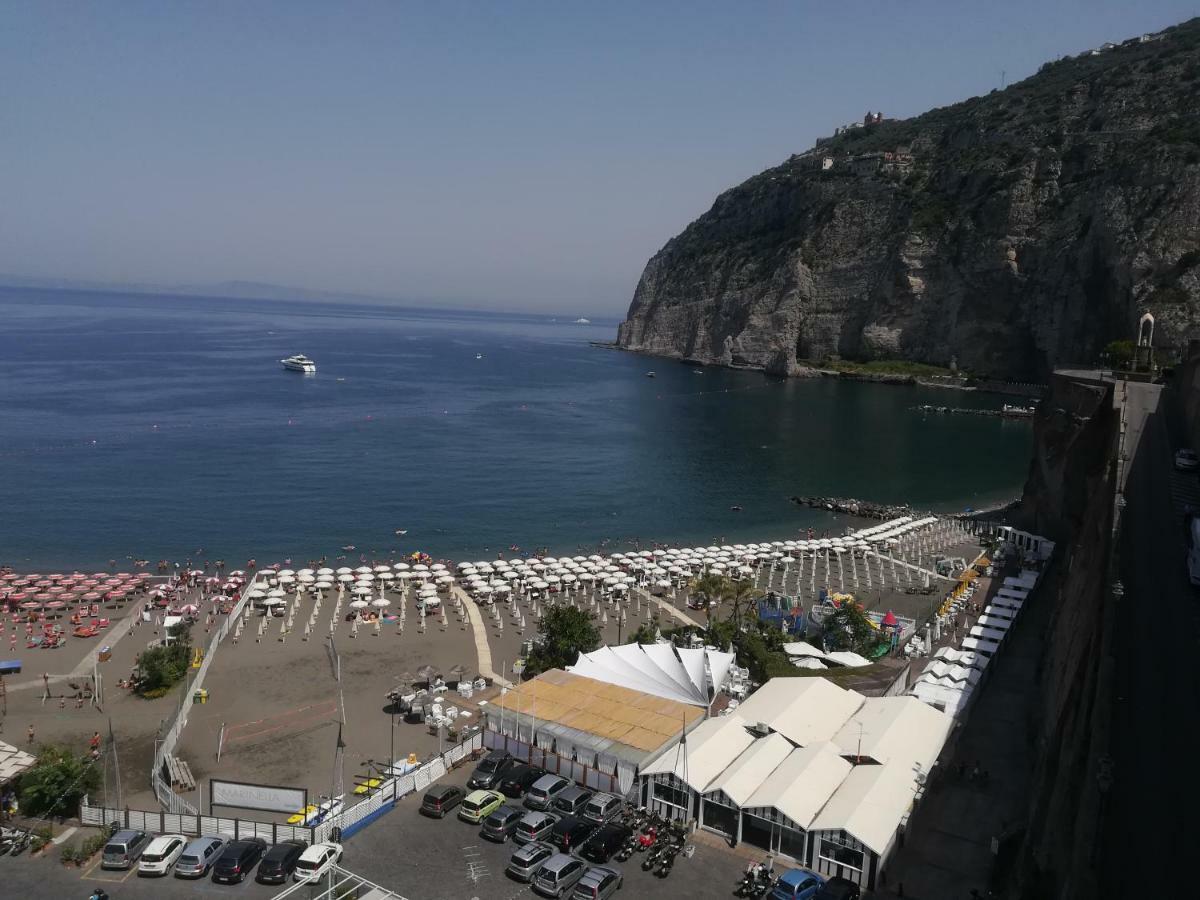 梅塔Villino L'Aranceto Sorrentino住宿加早餐旅馆 外观 照片